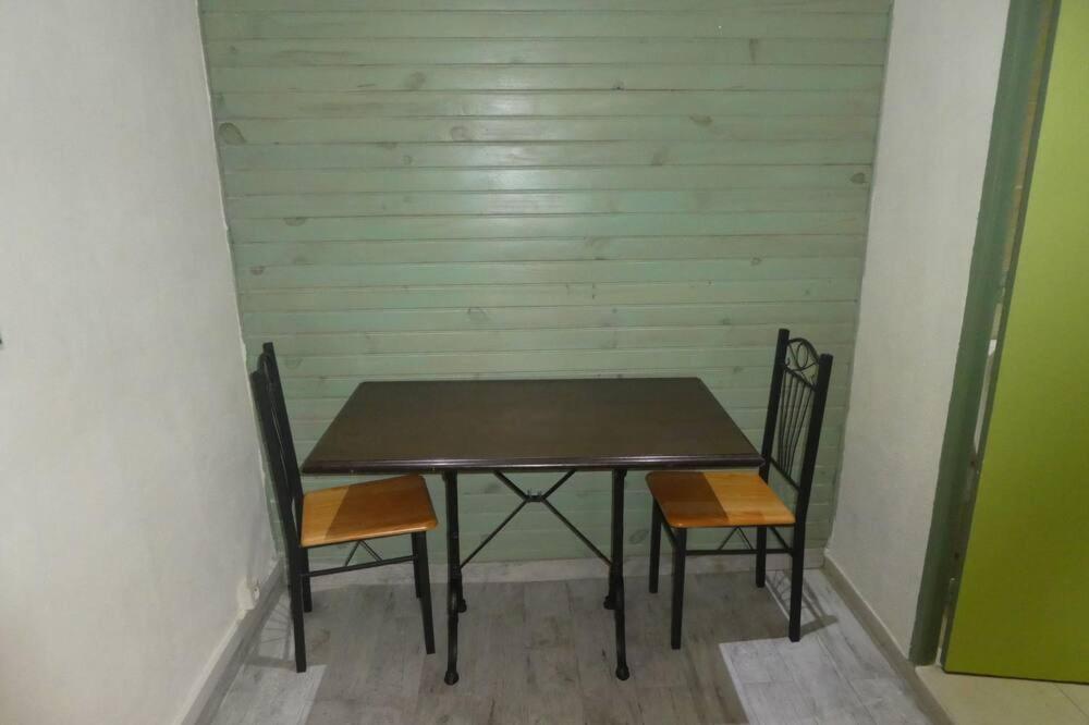 Etanit ! Beziers Plein Centre - 1Mn Du Bus, De La Gare Du Train Et Liaison Aeroport -Chambres Climatisees -Spacieuses Amenagees Pour Singles, Couple, Et Ou Familles -Parking A Velos -Consigne Екстер'єр фото